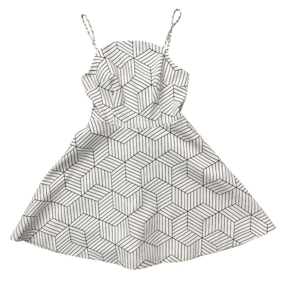 Keepsake The Label Dresses & Skirts - Keepsake Luck Now Fit & Flare Mini Dress White/Black Geometric Print Size Small